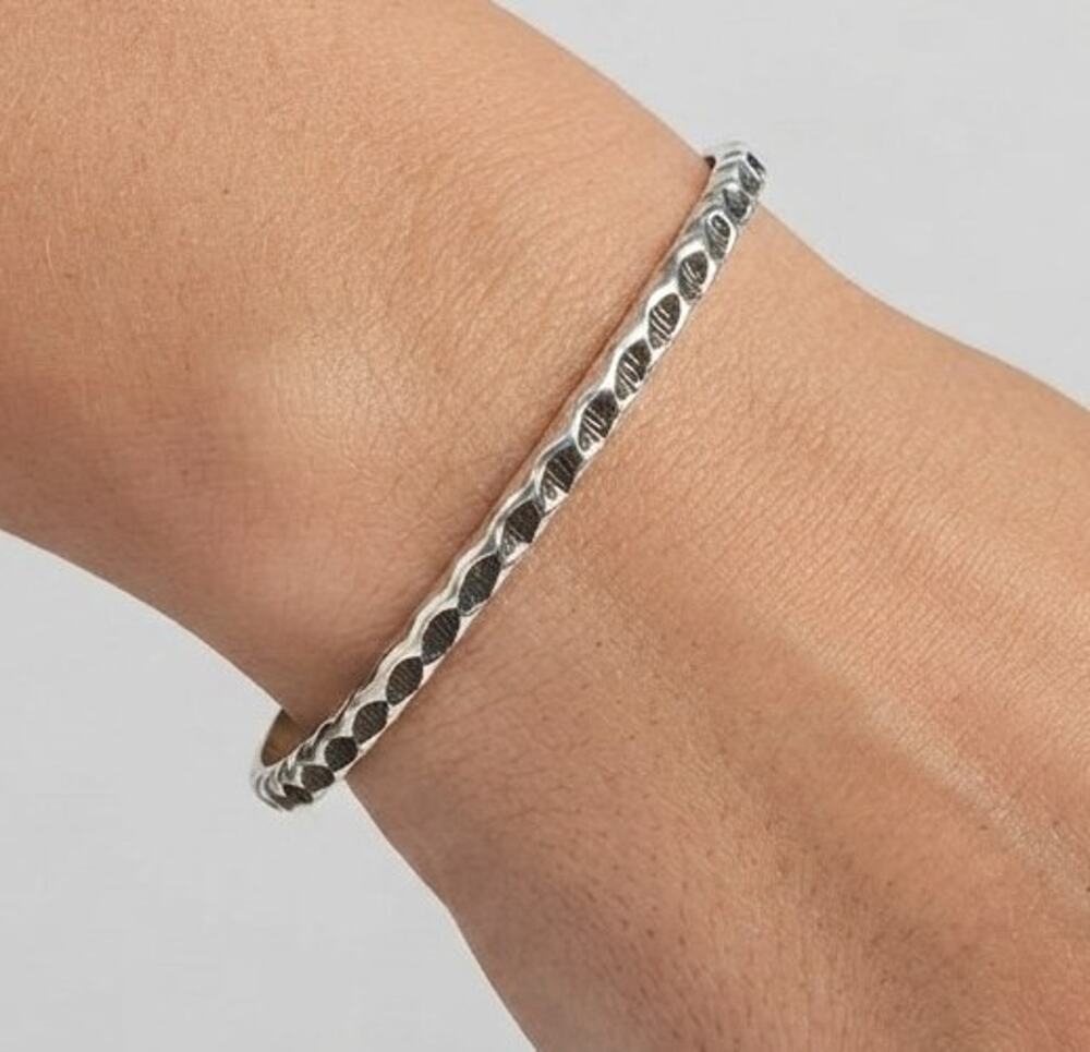 Scara 925 Sterling Silver Bangle Bracelet Textured Wave Pattern Fine Jewelry